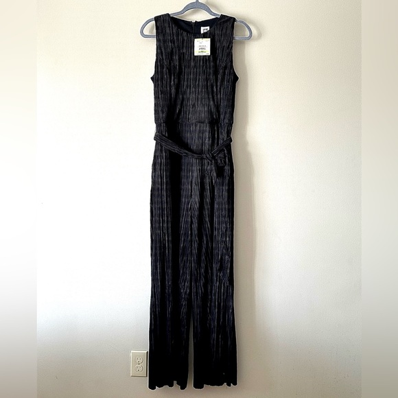 Anne Klein Black Crinkle Pleat Sleeveless Pantsuit Size 4 NEW WITH TAGS - Picture 2 of 14